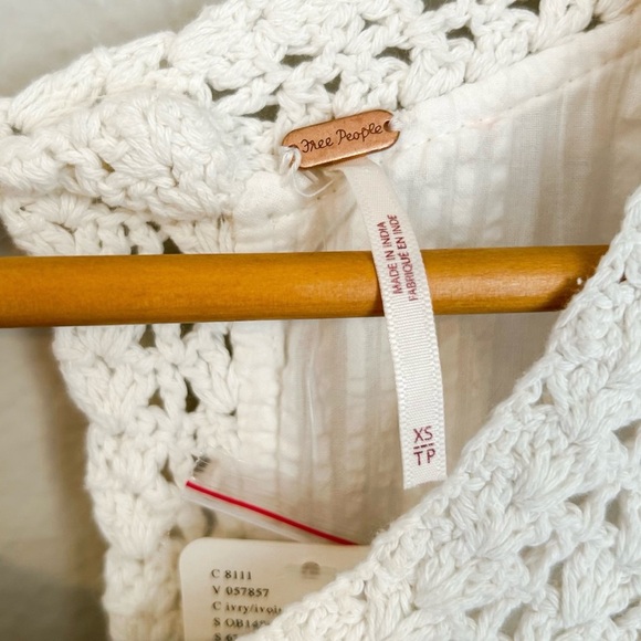 NWT, Free People Megan Ivory Crochet Long Sleeve Bohemian Crop Top, Size X-Small - Picture 4 of 13